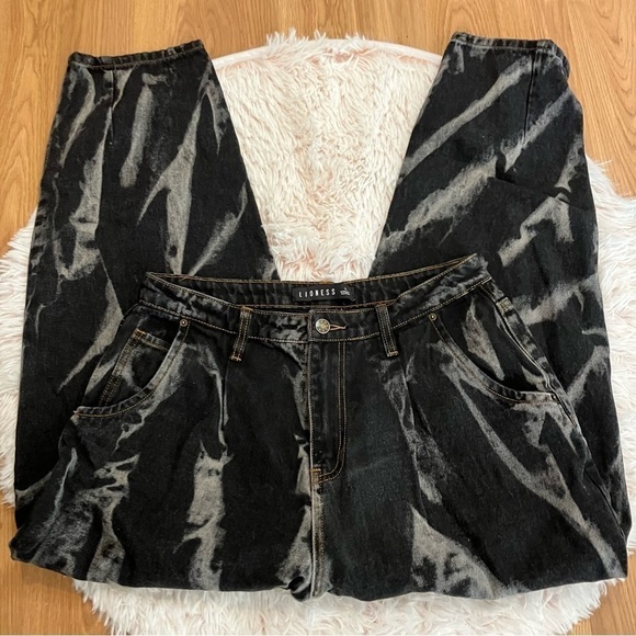 Lioness On My Way Black Tie Dyed High Waisted Mom Jeans - Picture 3 of 12